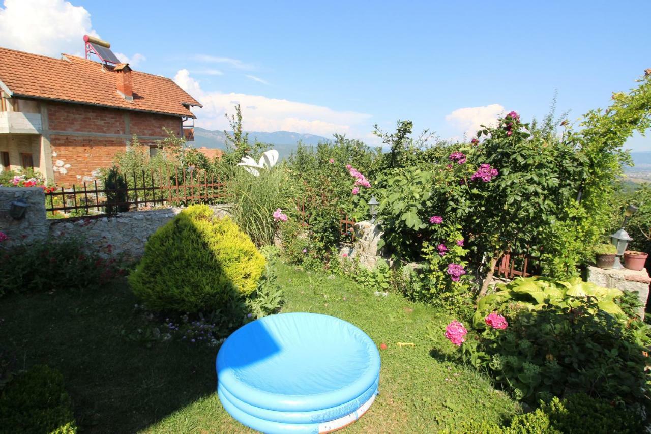 Apartmani Mishe Vevčani Exteriör bild